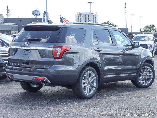 2017 Ford Explorer XLT 4dr SUV